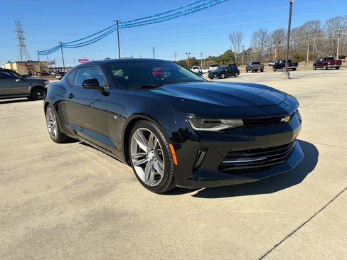 Used 2018 Chevrolet Camaro LT w/ RS Package image 4