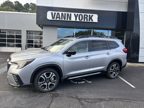 New 2025 Subaru Ascent Limited image 57