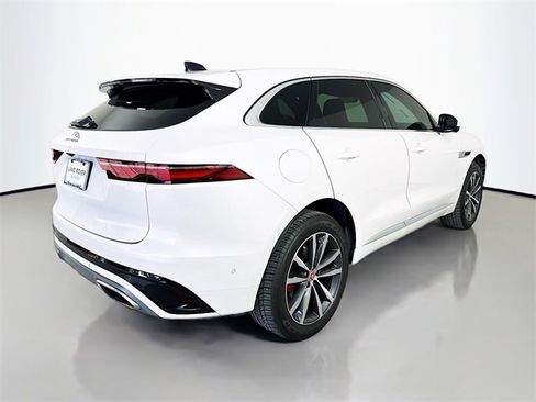 Used 2024 Jaguar F-PACE R-Dynamic S image 5