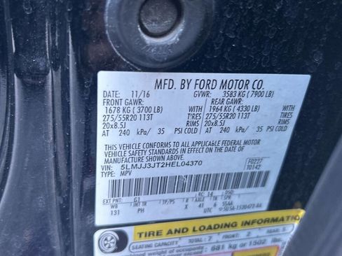 Used 2017 Lincoln Navigator L Select image 22