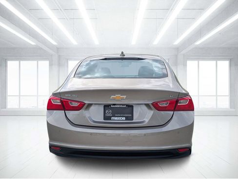 Used 2025 Chevrolet Malibu LT FWD image 4