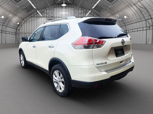 Used 2016 Nissan Rogue SV w/ SV Premium Package AWD/4WD image 3