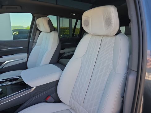 Used 2026 Cadillac Escalade IQ Sport 1 AWD/4WD image 22