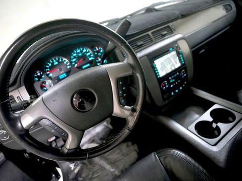 Used 2008 Chevrolet Avalanche LT w/ LT Preferred Equipment Group image 7