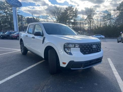 New 2026 Ford Maverick XLT image 3