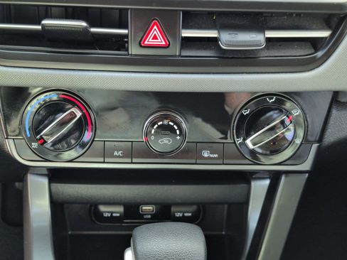 Certified 2024 Kia Seltos LX image 20