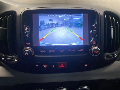 Used 2014 FIAT 500L Easy image 17