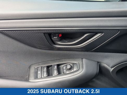 Certified 2025 Subaru Outback 2.5i image 13