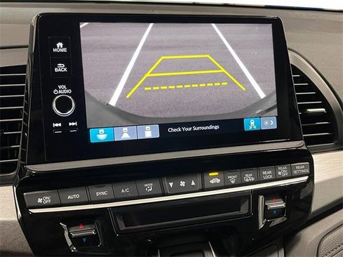 New 2025 Honda Odyssey EX-L image 17