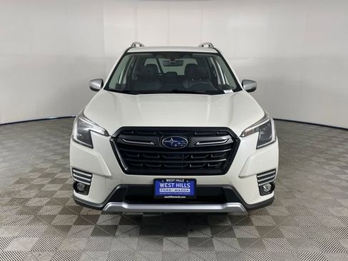 Used 2022 Subaru Forester Touring AWD/4WD image 19