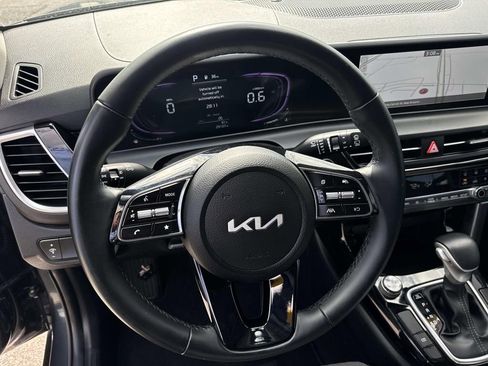 Used 2025 Kia Seltos S FWD image 21