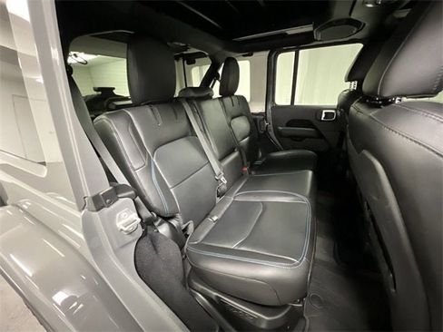 Used 2023 Jeep Wrangler Unlimited Rubicon 4xe w/ Steel Bumper Group image 27