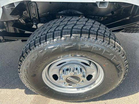 Used 2023 Ford F250 XL w/ XL Driver Assist Package AWD/4WD image 11