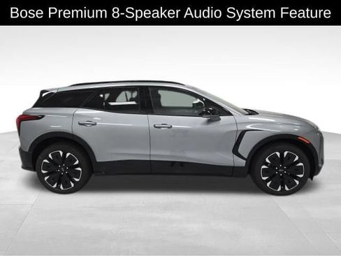 New 2025 Chevrolet Blazer EV RS image 7