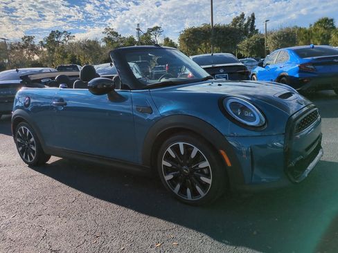 Used 2024 MINI Cooper S image 2