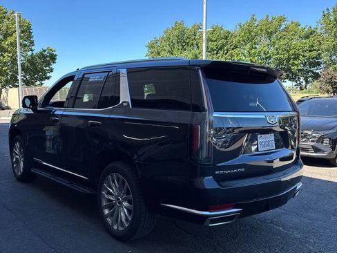 Used 2023 Cadillac Escalade Premium Luxury w/ Performance Package AWD/4WD image 6