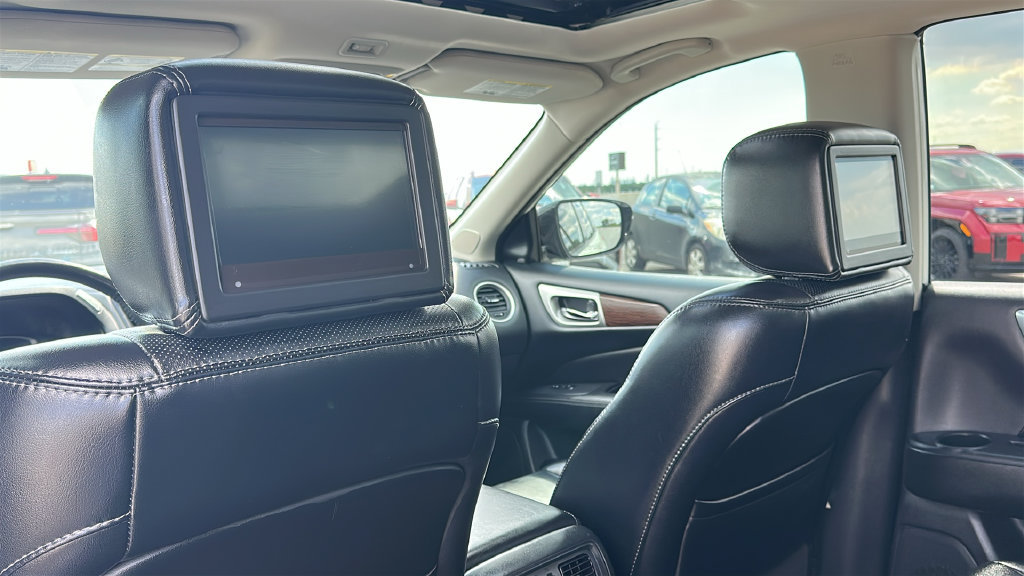 Used 2017 Nissan Pathfinder Platinum w/ Family Entertainment Package FWD image 35