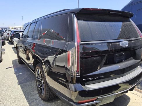 Used 2021 Cadillac Escalade ESV Sport w/ Driver Assist Tech Package RWD image 10