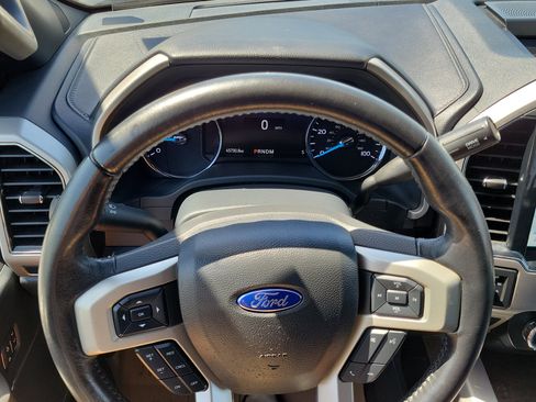 Used 2022 Ford F250 Lariat w/ Lariat Ultimate Package AWD/4WD image 21