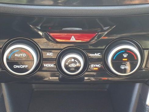 Used 2020 Subaru Forester Limited image 8