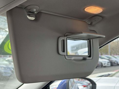 Used 2023 Nissan Rogue SV image 9