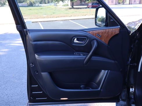 Used 2018 INFINITI QX80 4WD w/ Driver Assistance Package image 25