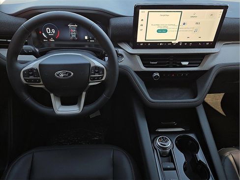 New 2025 Ford Explorer Active w/ Active Comfort Package image 12