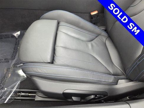 Certified 2022 BMW Z4 M40i w/ Premium Package image 22