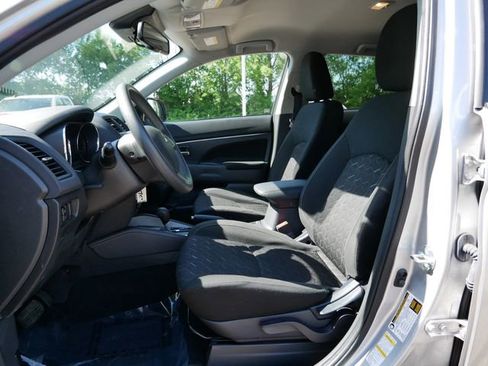 Used 2023 Mitsubishi Outlander Sport ES AWD/4WD image 14
