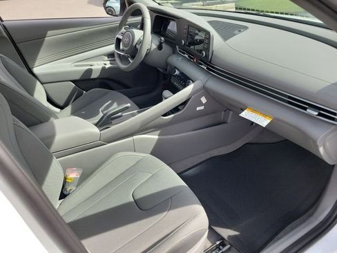 New 2026 Hyundai Elantra Sport FWD image 19