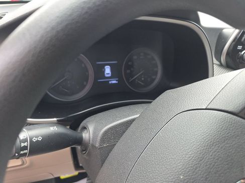 Used 2019 Hyundai Tucson SEL w/ Cargo Package FWD image 2