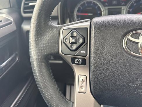 Used 2019 Toyota 4Runner SR5 Premium AWD/4WD image 18