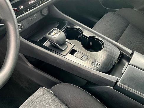 Certified 2023 Nissan Rogue SV FWD image 16