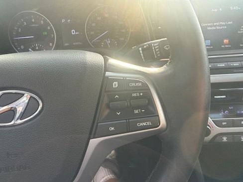 Used 2018 Hyundai Elantra Value Edition FWD image 18