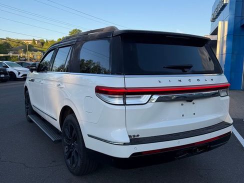 Used 2024 Lincoln Navigator Black Label image 4