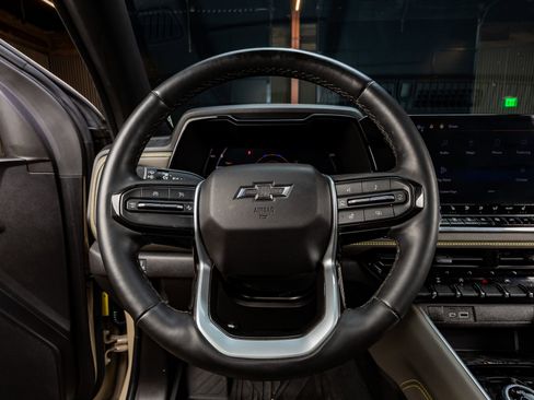 Used 2023 Chevrolet Colorado ZR2 w/ ZR2 Convenience Package III image 19