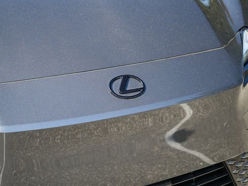 New 2026 Lexus ES 350e FWD image 9