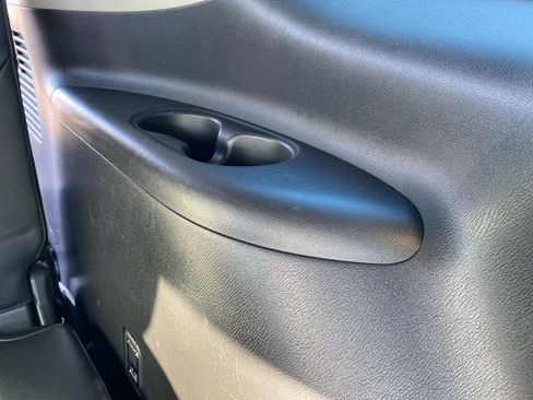 Used 2023 Nissan Armada SV image 34