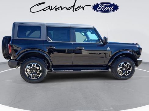 New 2026 Ford Bronco Outer Banks image 11