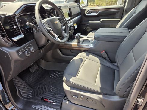 New 2026 Chevrolet Silverado 1500 LT w/ Z71 Off-Road Package image 5