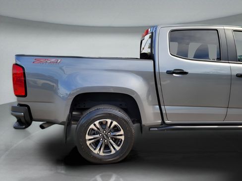 Used 2021 Chevrolet Colorado Z71 w/ Safety Package image 31