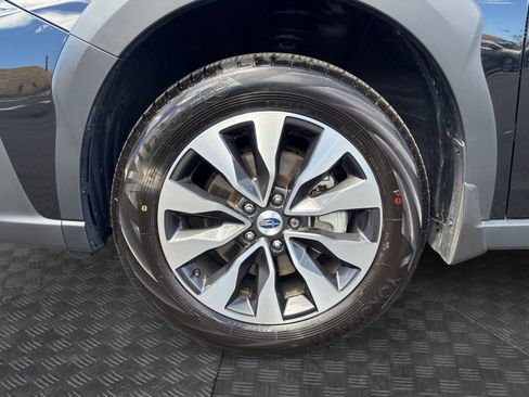 Certified 2025 Subaru Outback Limited AWD/4WD image 10