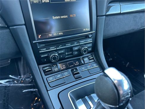 Used 2014 Porsche 911 GT3 w/ Carbon Interior Package RWD image 28