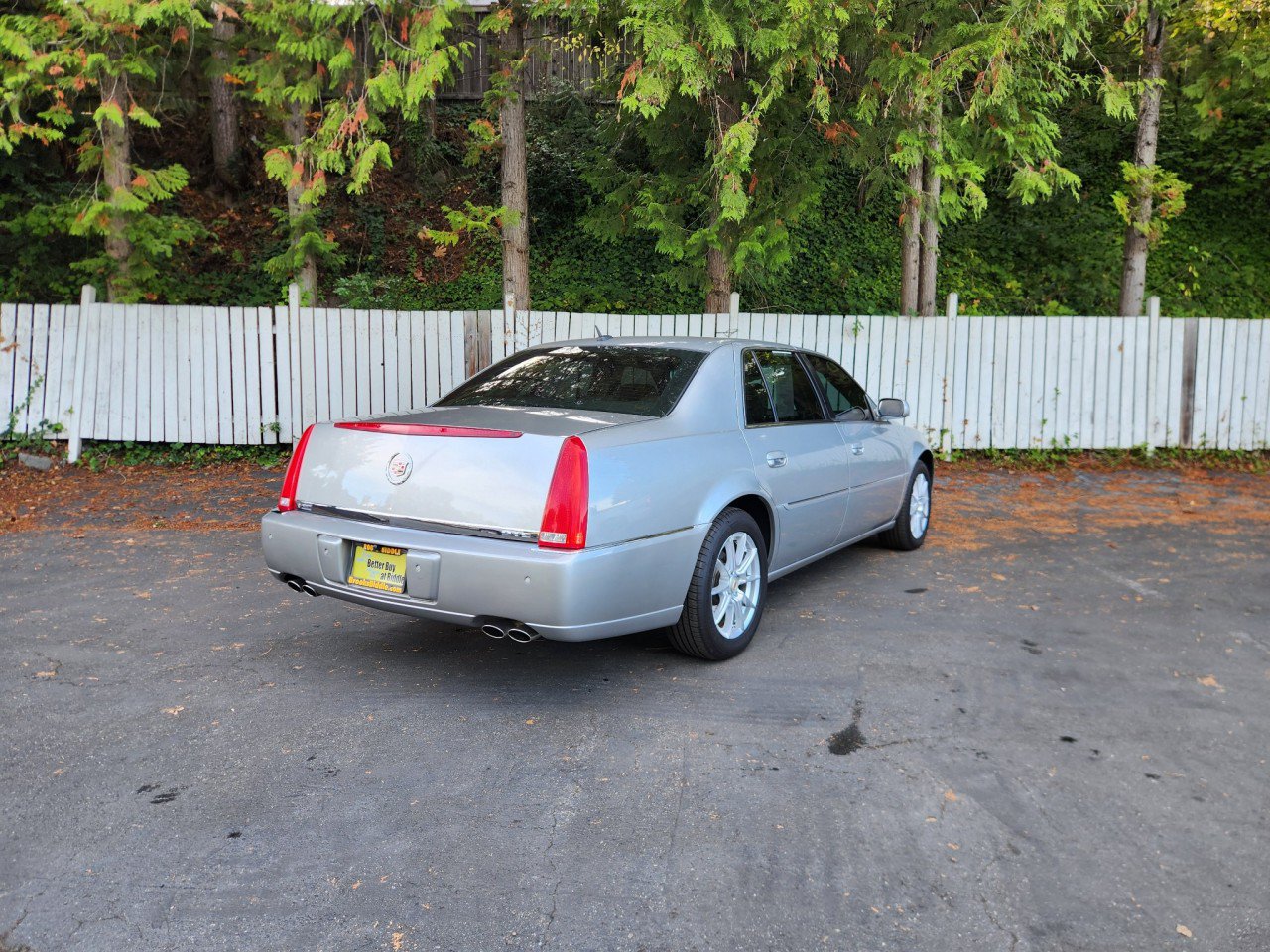 Used 2008 Cadillac DTS w/ Sun And Sound Package FWD image 24
