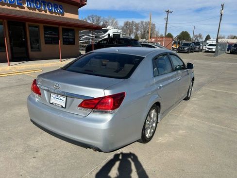 Used 2011 Toyota Avalon Limited image 7