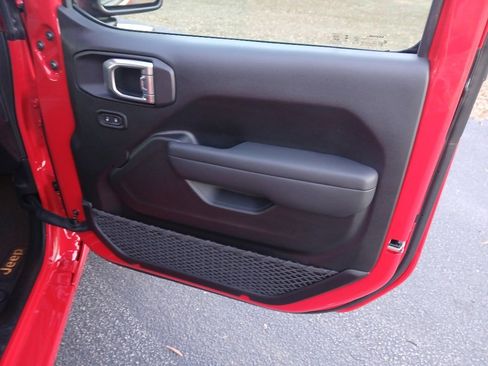 New 2026 Jeep Wrangler Unlimited Sport image 33