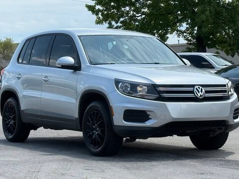 Used 2018 Volkswagen Tiguan Limited FWD image 8
