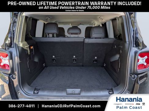 Used 2023 Jeep Renegade Trailhawk w/ Trailhawk Elite Group AWD/4WD image 12