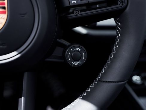 Used 2024 Porsche 911 Targa 4S w/ Premium Package image 51