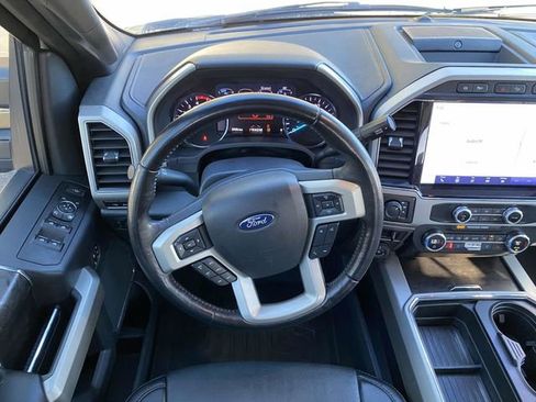 Used 2022 Ford F250 Lariat w/ Black Appearance Package image 13